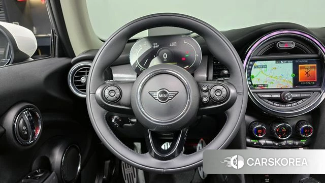 Mini Cooper 2021 Черный из Кореи, фото 4