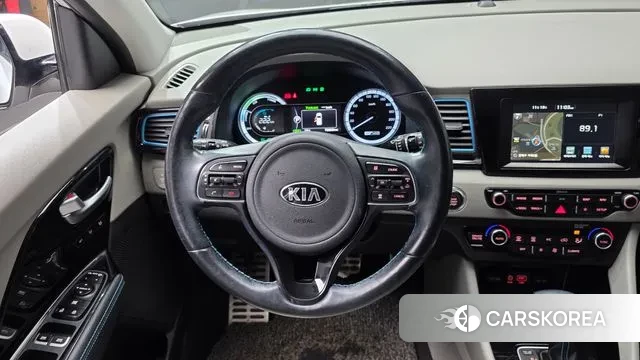 Kia Niro 2018 Белый из Кореи, фото 4