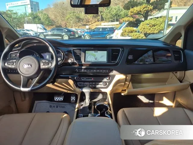 Kia The New Carnival 2018 Белый из Кореи, фото 4