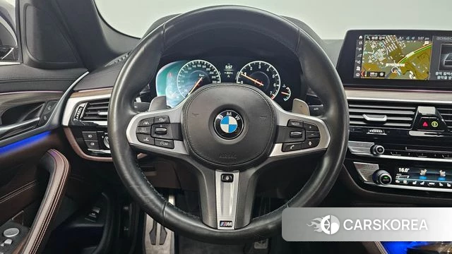 BMW 5 Series (G30) 2019 Черный из Кореи, фото 4
