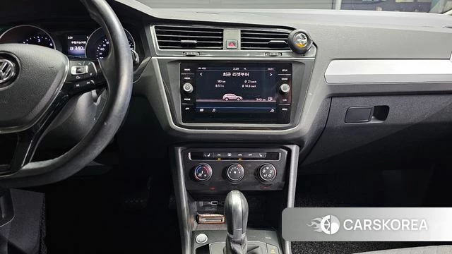 Volkswagen Tiguan second Generation 2018 Белый из Кореи, фото 4