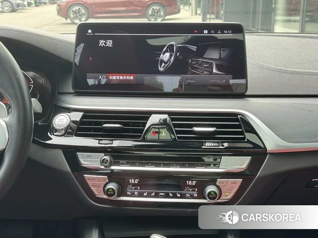 BMW 5 series 2024 Черный из Китая, фото 4
