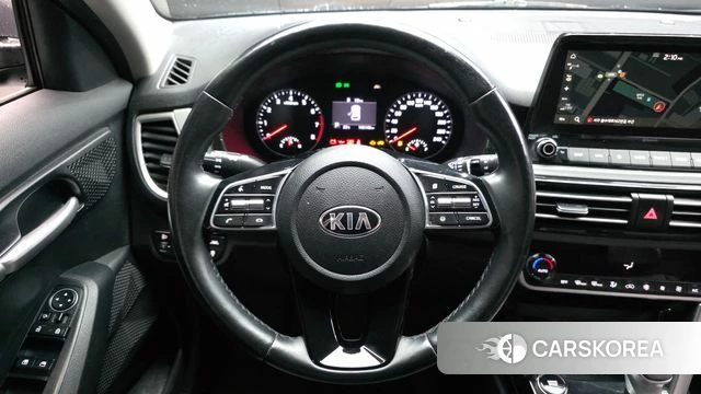 Kia Seltos 2021 Серый из Кореи, фото 4