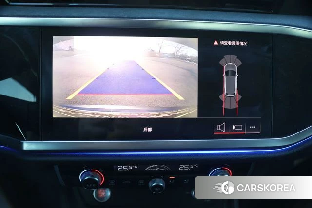 Audi Q3 2022 Темно-серый из Китая, фото 4