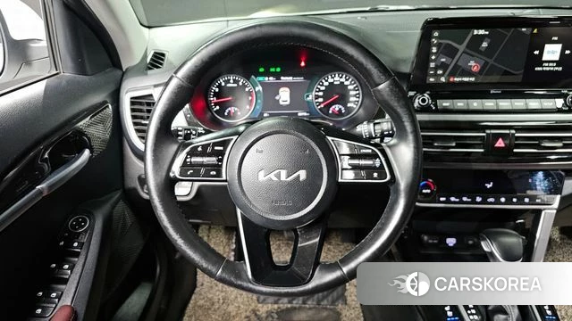 Kia Seltos 2022 Белый из Кореи, фото 4