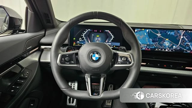 BMW 5 Series (G60) 2024 Черный из Кореи, фото 4