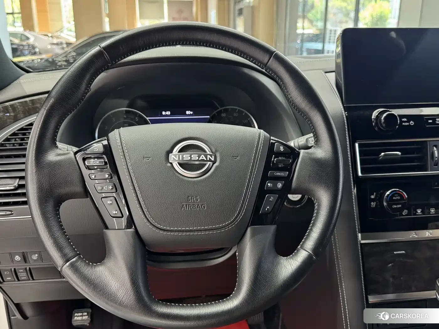 Nissan Patrol 2022 Белый из Китая, фото 4