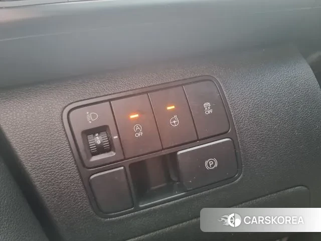 Hyundai Staria 2023 Белый из Кореи, фото 4