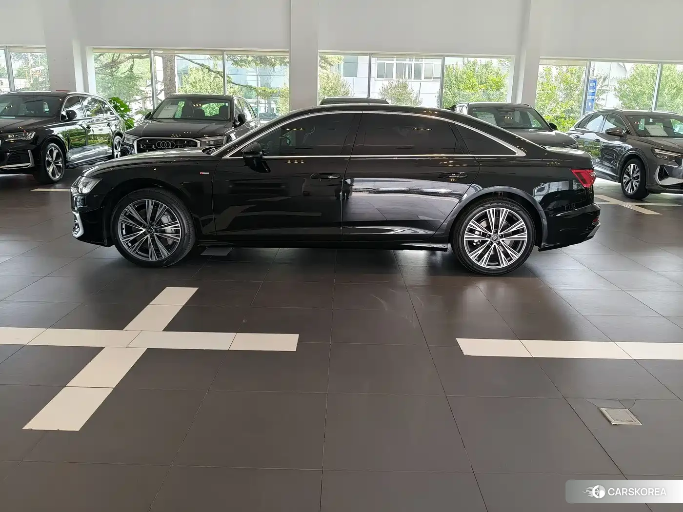 Audi A6L 2026 Черный из Китая, фото 4