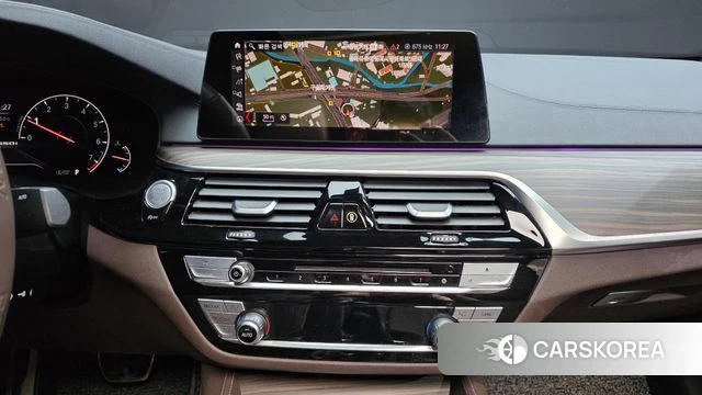 BMW 5 Series (G30) 2019 Белый из Кореи, фото 4