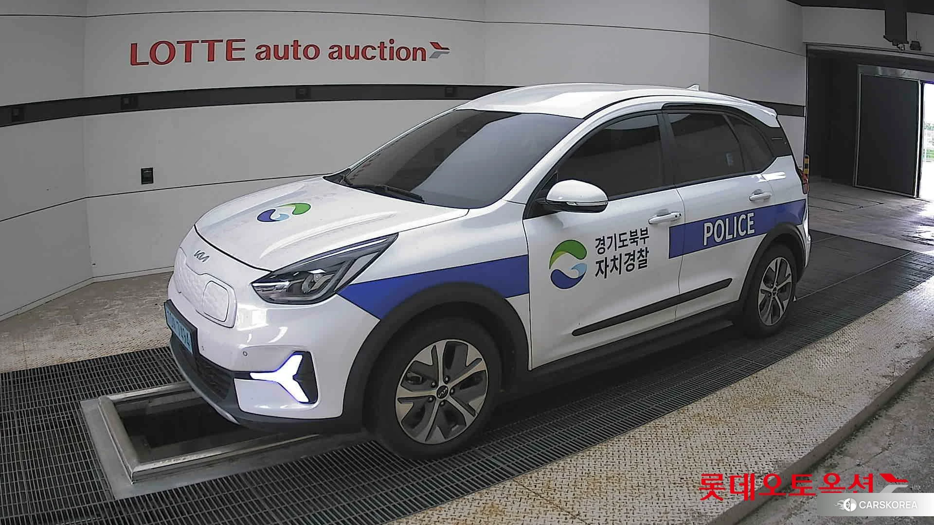 Kia Niro Plus 2023 Snow White Pearl (optional) из Кореи, фото 4