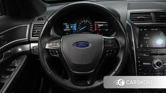 Ford Explorer 2018 Белый из Кореи, фото 4