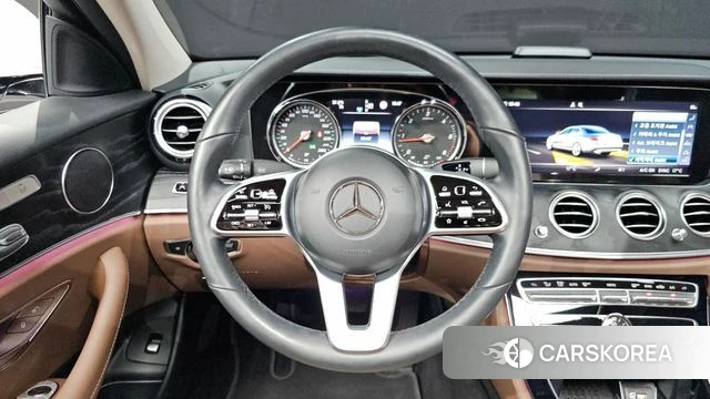 Mercedes-Benz E-Class W213 2019 Белый из Кореи, фото 4