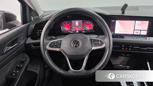 Volkswagen Golf 8th Generation 2023 Черный из Кореи, фото 4