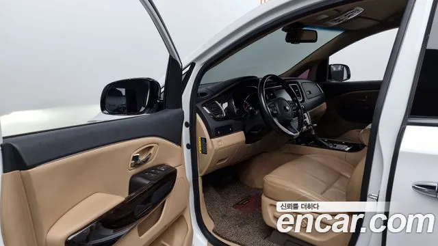 Kia The New Carnival 2019 Белый из Кореи, фото 4