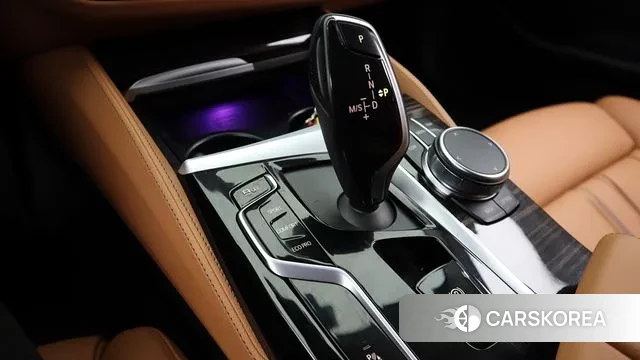 BMW 5 Series (G30) 2023 Черный из Кореи, фото 4