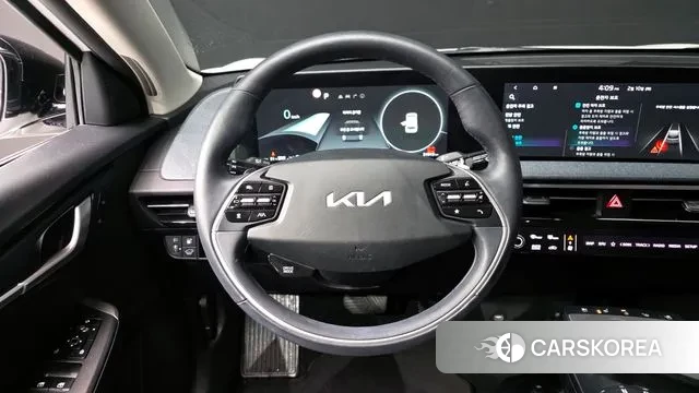 Kia EV6 2023 Белый из Кореи, фото 4