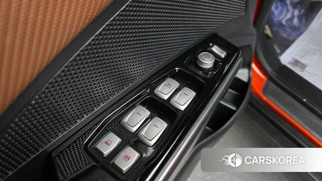 Ssangyong Tivoli Armor 2018 Оранжевый из Кореи, фото 4