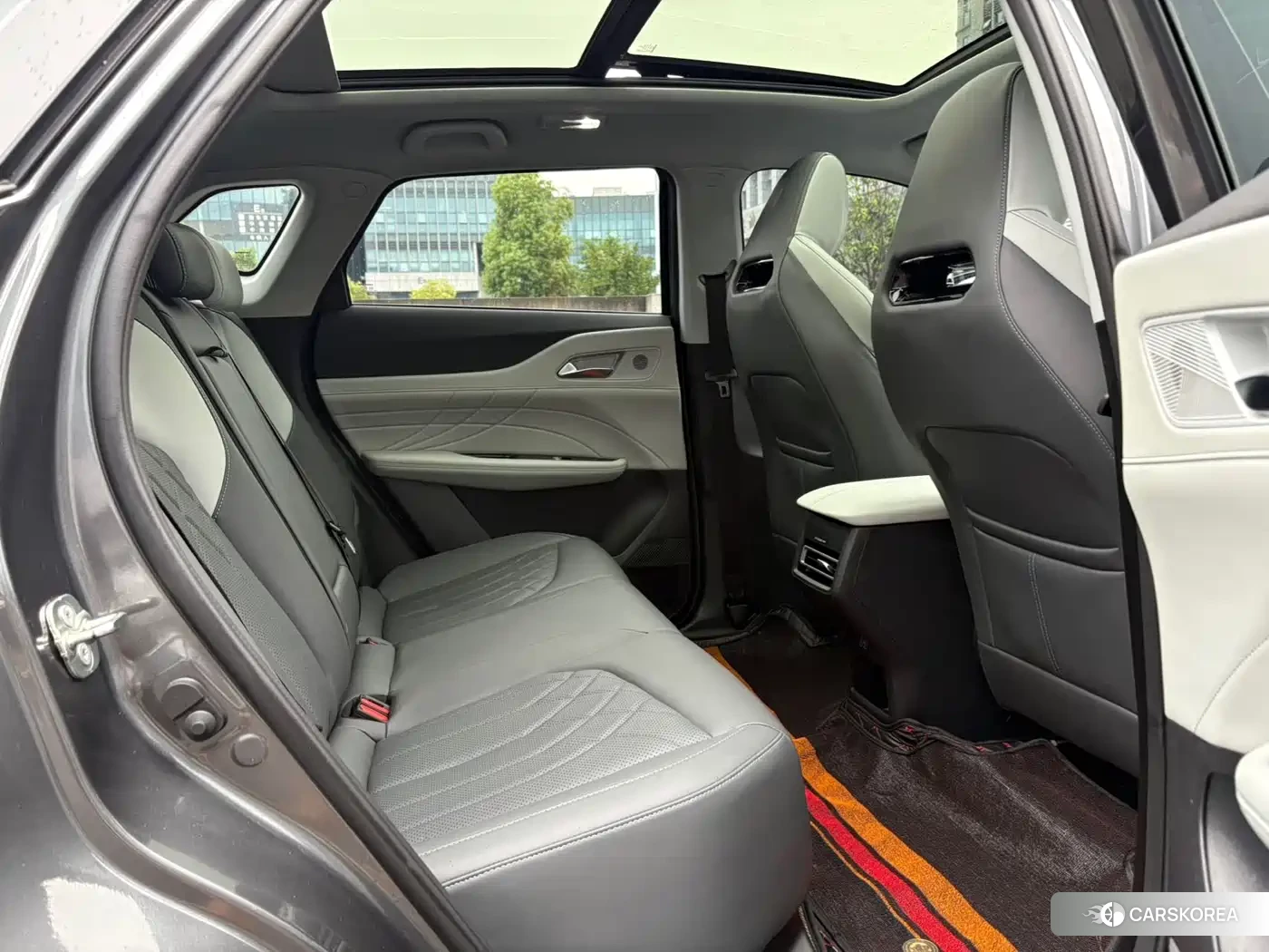 Chang'an Changan UNI-Z New Energy 2025 Silver/gray из Китая, фото 4