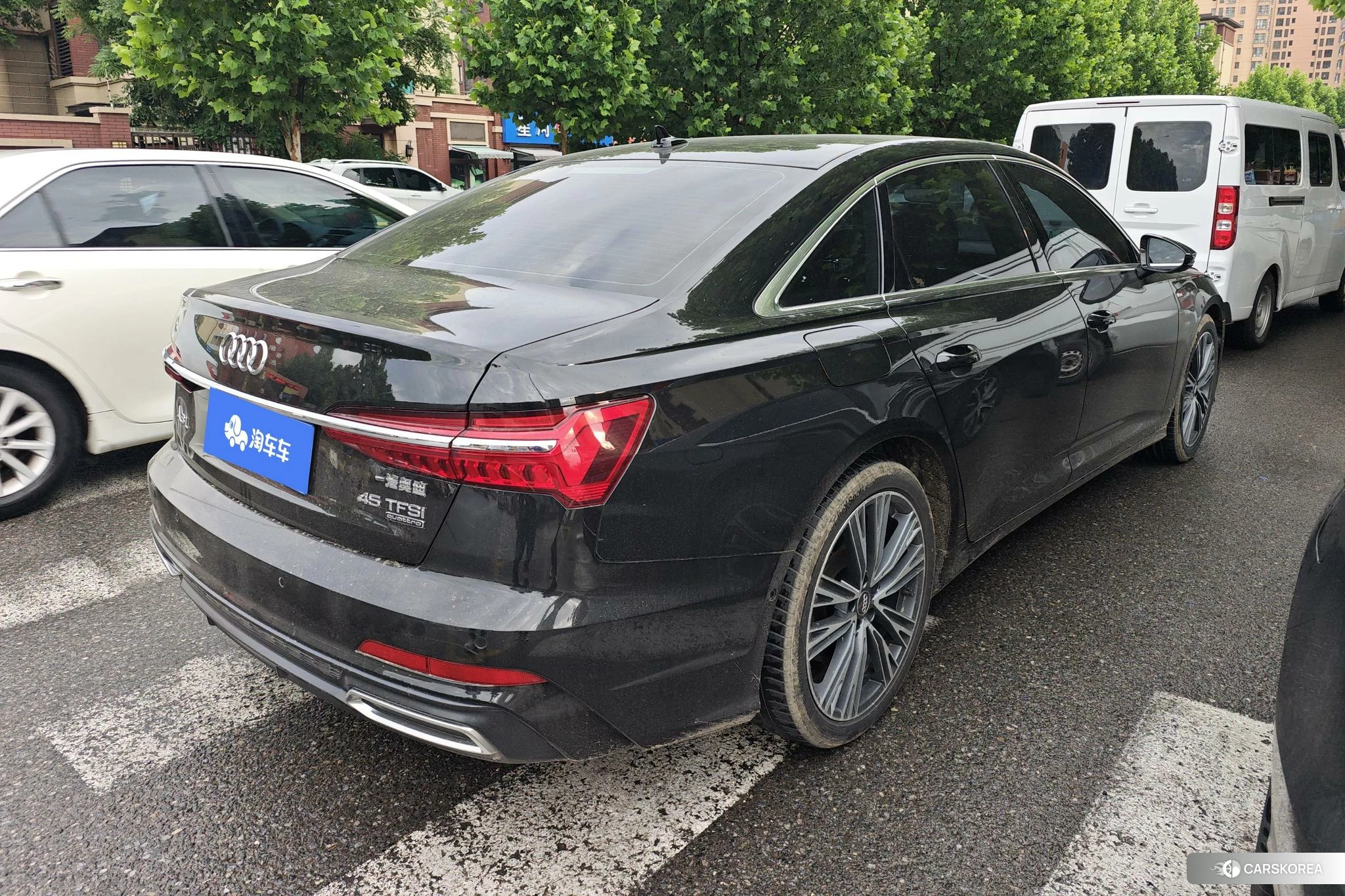 Audi A6L 2021 Черный из Китая, фото 4