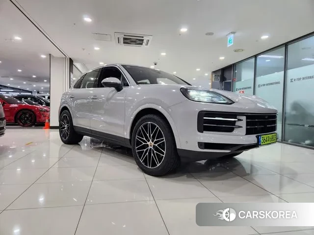 Porsche Cayenne (PO536) 2025 Светло-серебряный цвет из Кореи, фото 4