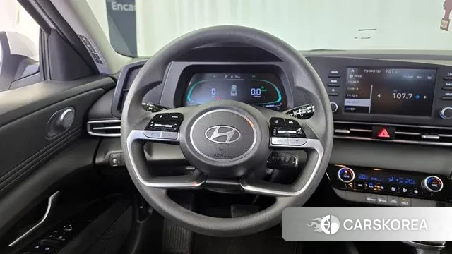 Hyundai The New Avante Hybrid (CN7) 2023 Белый из Кореи, фото 4