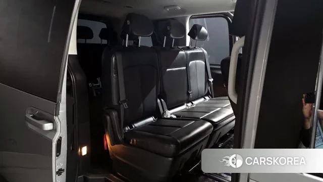 Hyundai Staria 2022 Серебряный из Кореи, фото 4