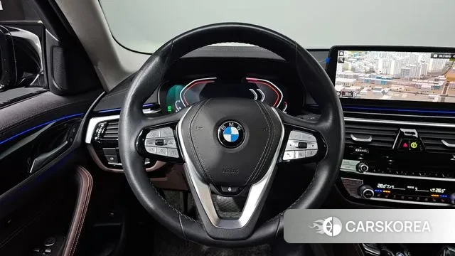 BMW 5 Series (G30) 2022 Черный из Кореи, фото 4