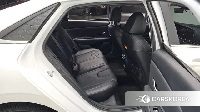 Hyundai The New Avante (CN7) 2023 Белый из Кореи, фото 4