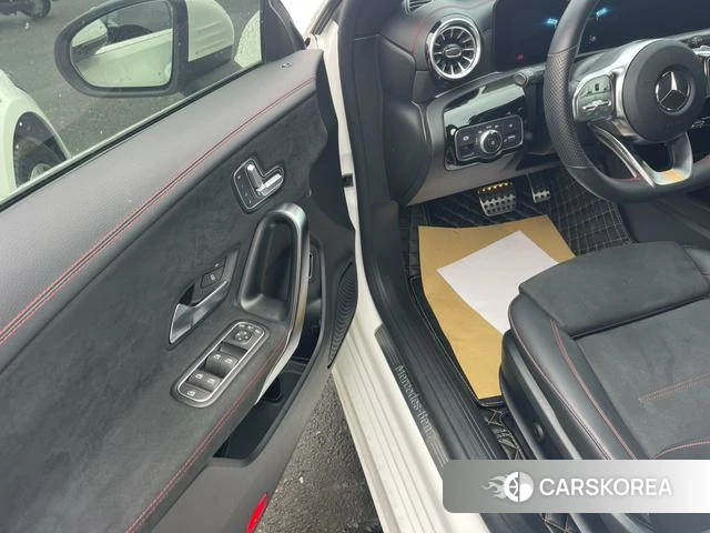 Mercedes-Benz CLA (import) 2021 Белый из Китая, фото 4