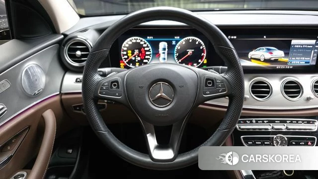 Mercedes-Benz E-Class W213 2018 Серый из Кореи, фото 4