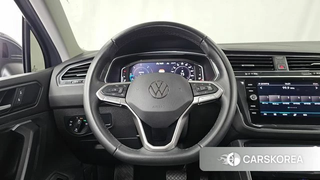 Volkswagen Tiguan second Generation 2021 Серый из Кореи, фото 4