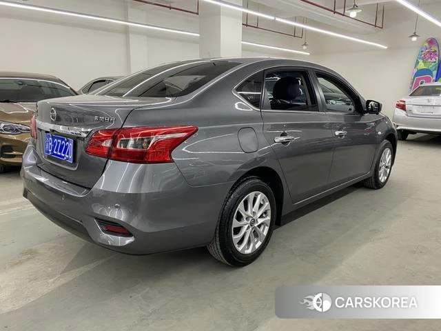 Nissan Xuan Yi 2023 Серебристо-серый из Китая, фото 4