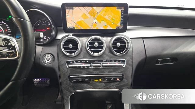 Mercedes-Benz C-Class W205 2019 Серебряный из Кореи, фото 4
