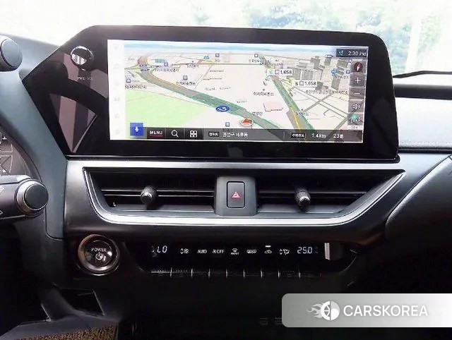 Lexus UX250h 2023 Белый из Кореи, фото 4