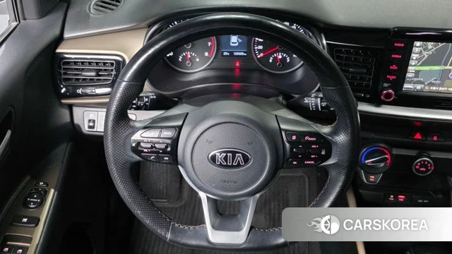 Kia Stonic 2018 Белый из Кореи, фото 4