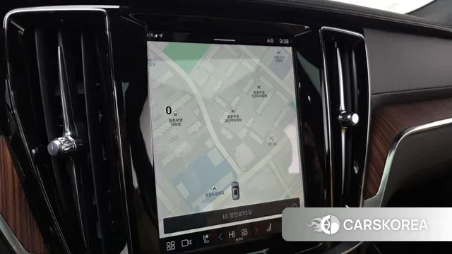 Volvo V60 Cross-Country 2nd Generation 2022 Белый из Кореи, фото 4