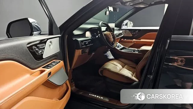 Lincoln Aviator 2nd generation 2022 Серый из Кореи, фото 4