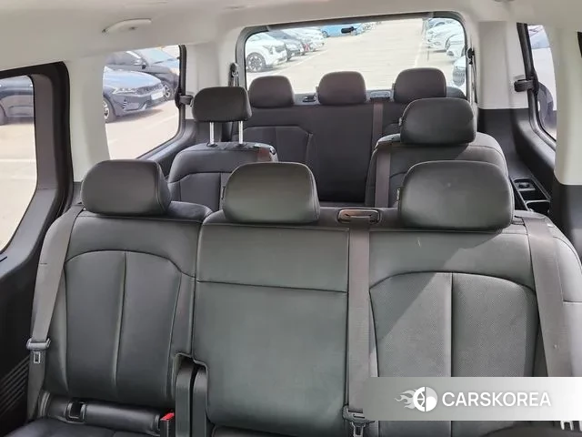 Hyundai Staria 2024 Серебряный из Кореи, фото 4