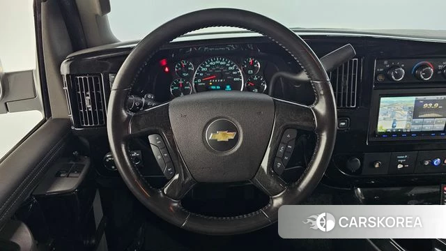 Chevrolet Express Van 2018 Серебряный из Кореи, фото 4