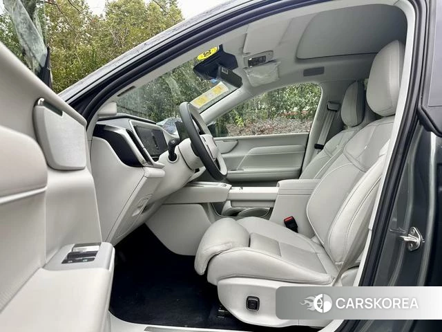 Volvo XC70 2026 Темно-серый из Китая, фото 4