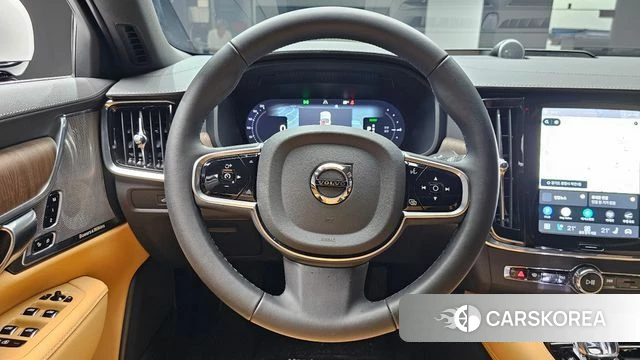 Volvo S90 2025 Белый из Кореи, фото 4