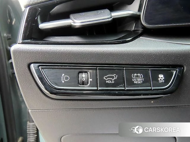 Kia Di Ol Nu Niro 2022 Темно-зеленый из Кореи, фото 4