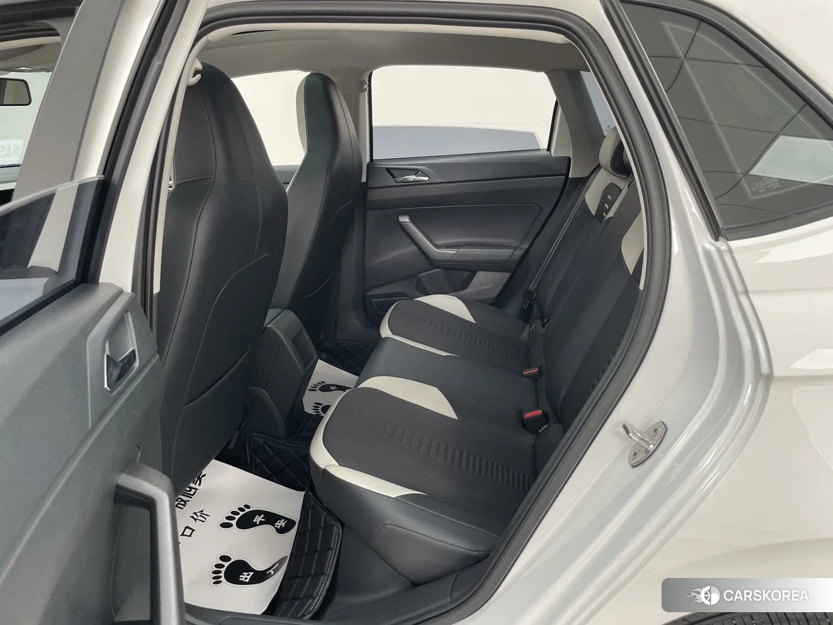 Volkswagen Polo 2021 Белый из Китая, фото 4