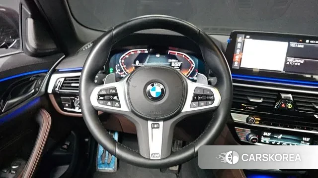 BMW 5 Series (G30) 2023 Серый из Кореи, фото 4