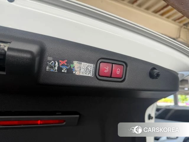 Mercedes-Benz E-Class W214 2024 Белый из Кореи, фото 4