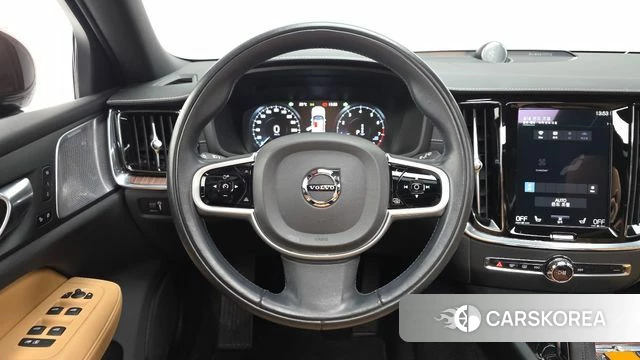 Volvo V60 Cross-Country 2nd Generation 2021 Коричневый из Кореи, фото 4