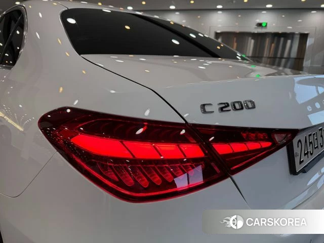 Mercedes-Benz C-Class W206 2024 Белый из Кореи, фото 4