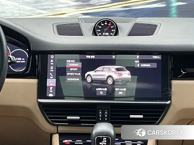 Porsche Cayenne (PO536) 2019 Черный из Кореи, фото 4