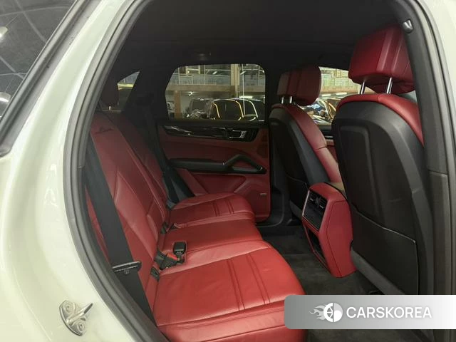 Porsche Cayenne E-Hybrid 2019 Белый из Китая, фото 4